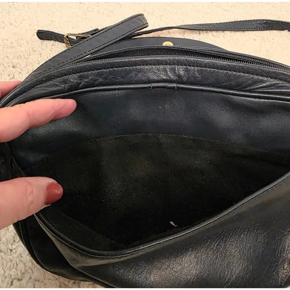 Vtg Stone Mountain Black Leather Cross Body Purse/Shoulder Bag 5 Compartment USA